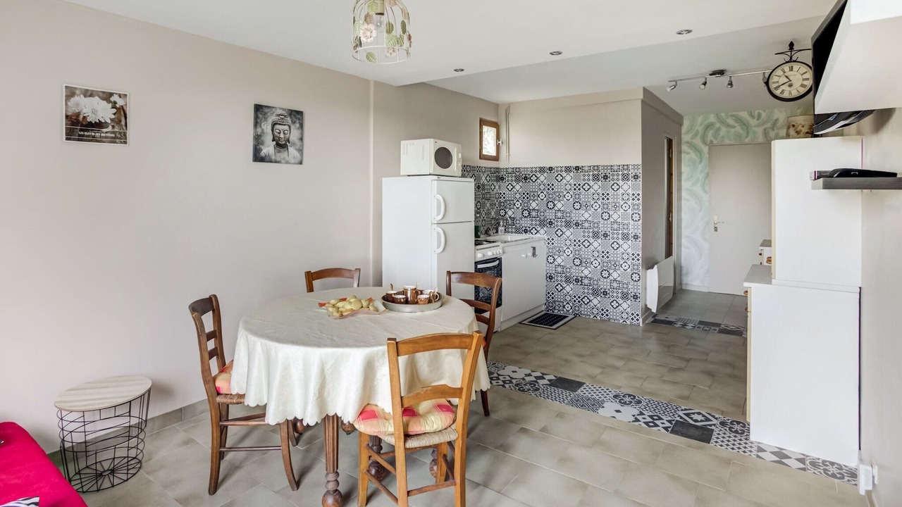 Photo of Livingroom in Thedirac