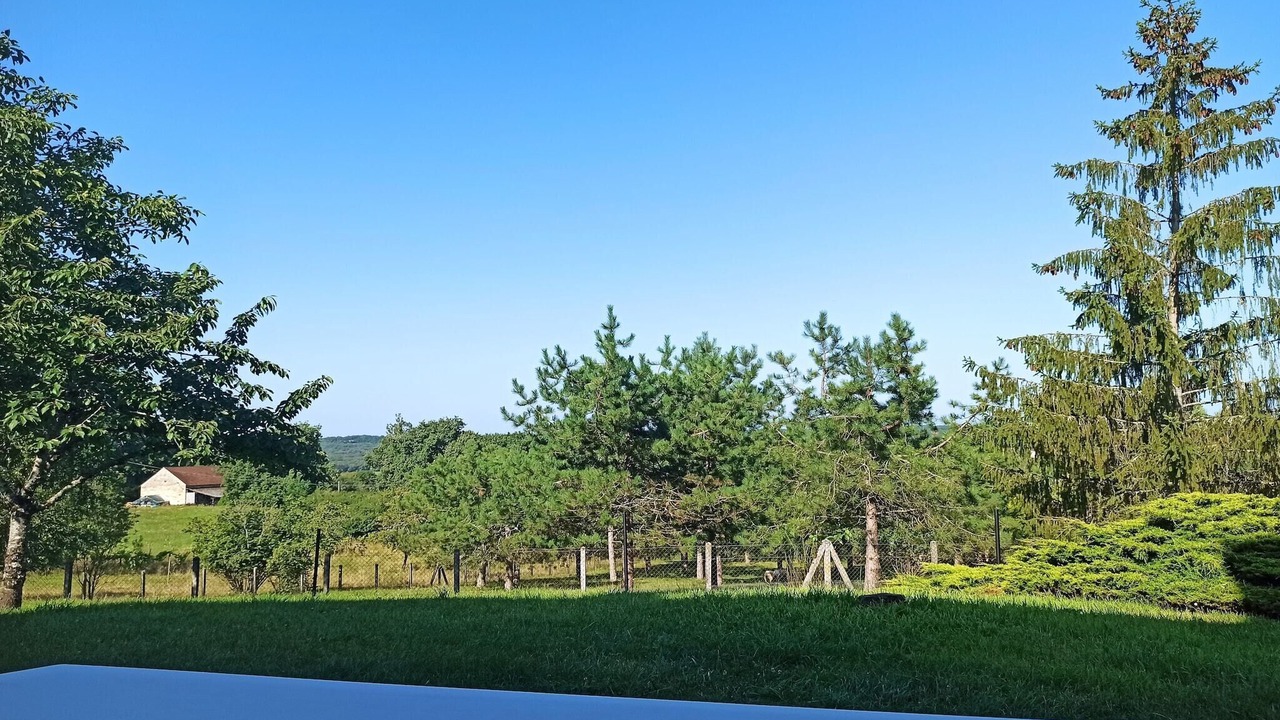 Photo of Outdoor in Thedirac