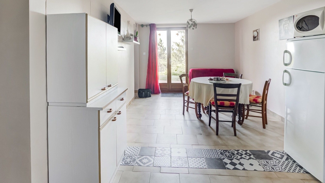 Photo of Livingroom in Thedirac