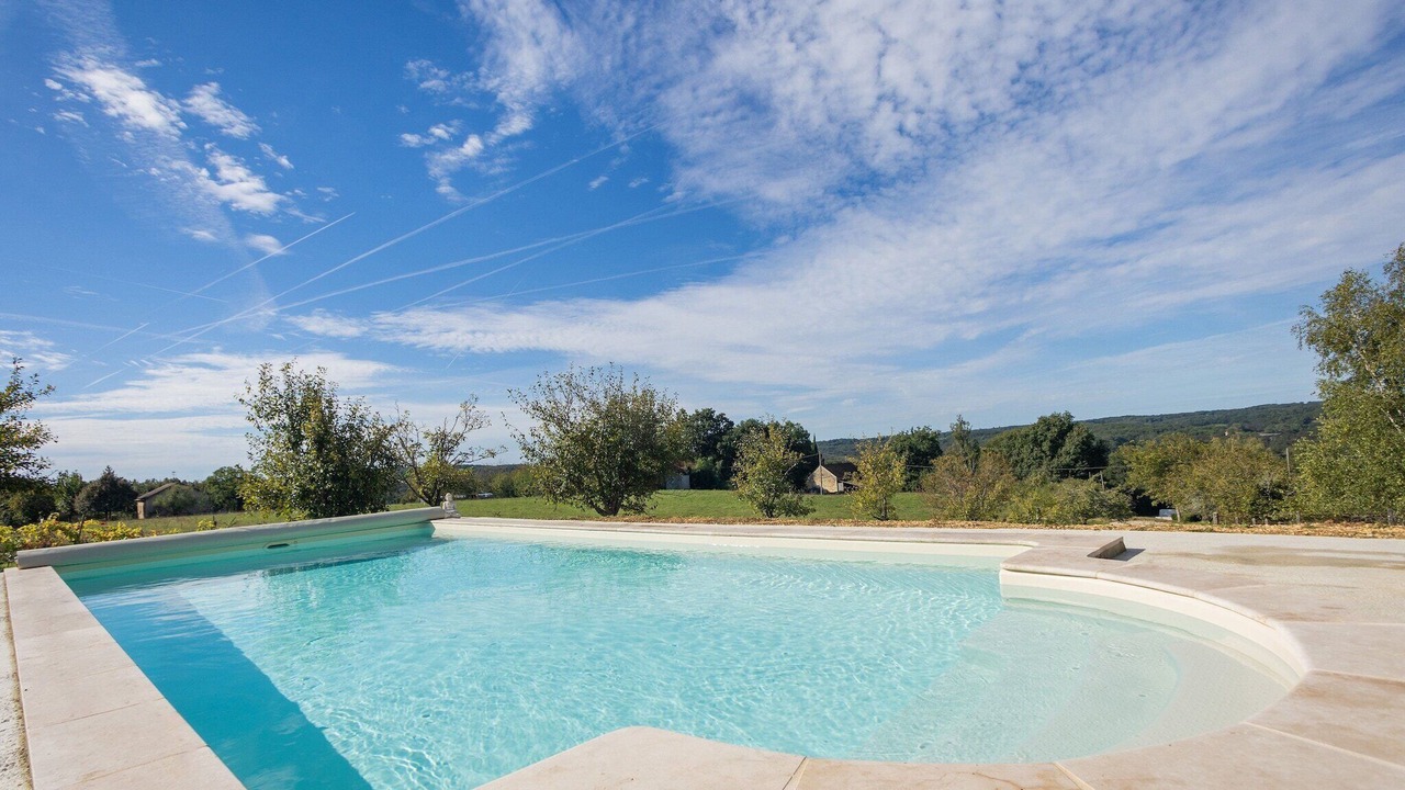 Photo of Outdoor in Thedirac