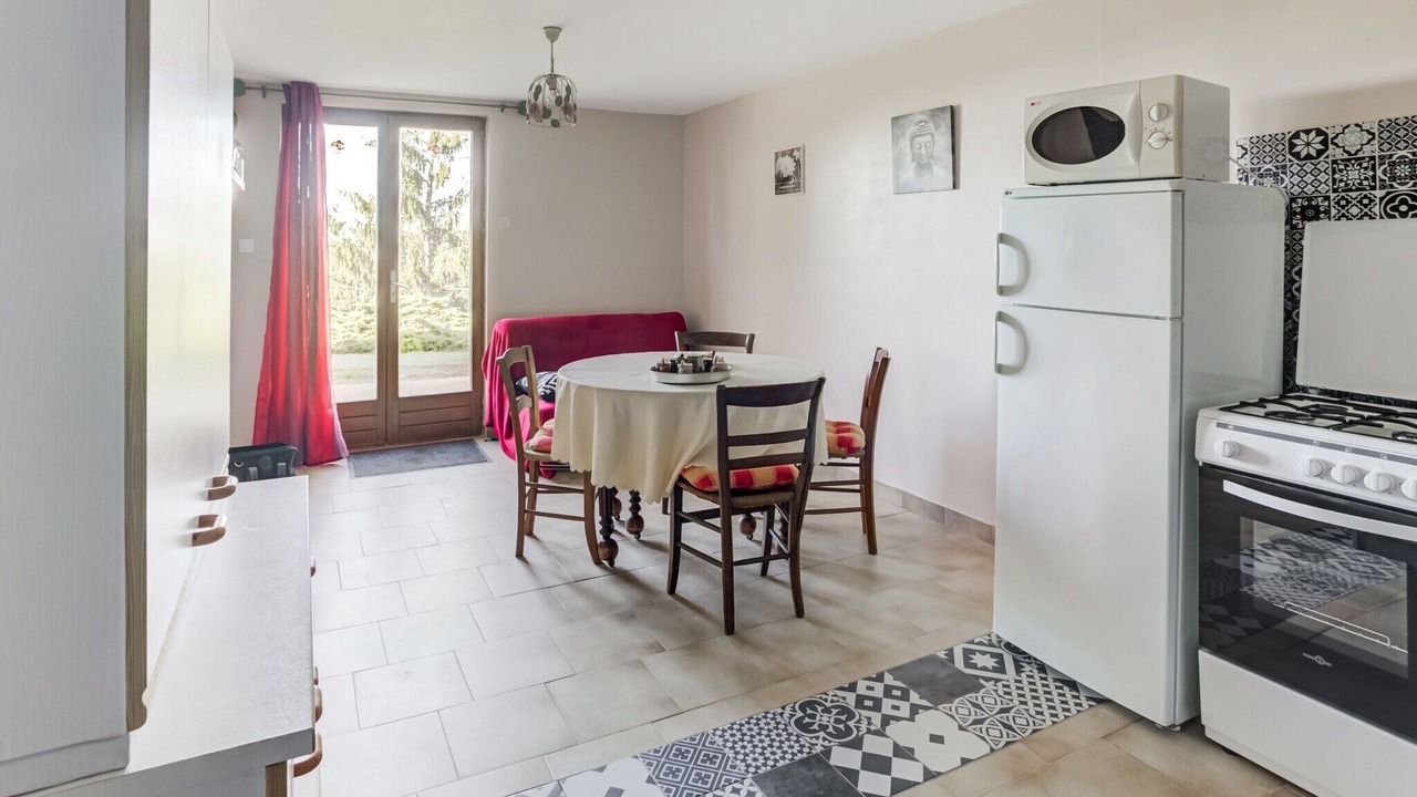 Photo of Livingroom in Thedirac