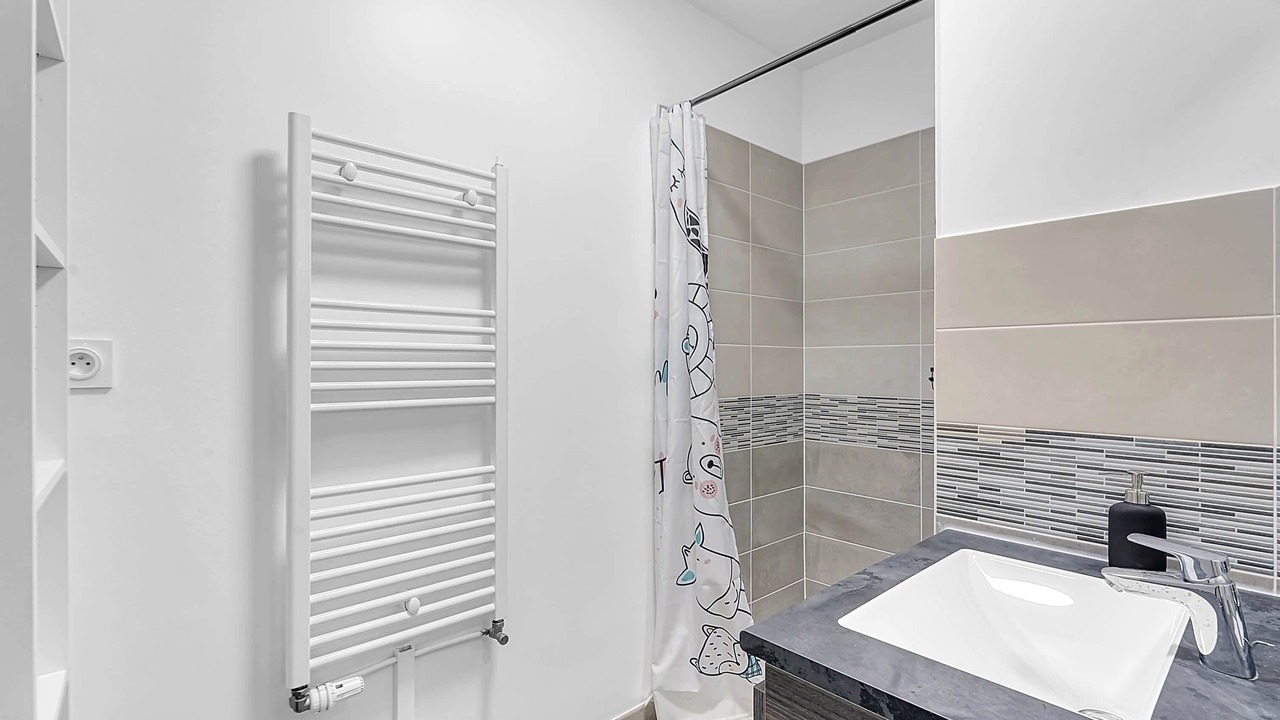 Photo of Bathroom in Toulouse City-Centre