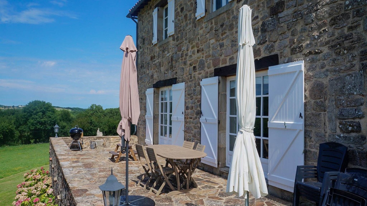 Photo of Patio Balcony in Saint-Beauzile