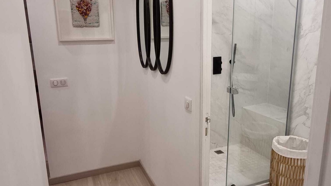 Photo of Bathroom in Quartier du Port