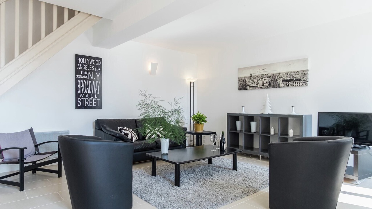Photo of Livingroom in Beaumont-en-Veron