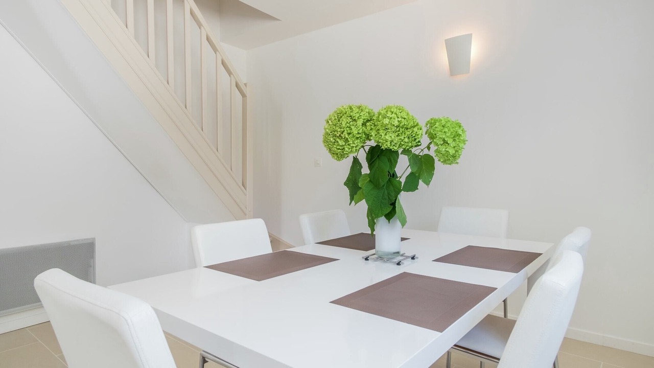 Photo of Livingroom in Beaumont-en-Veron