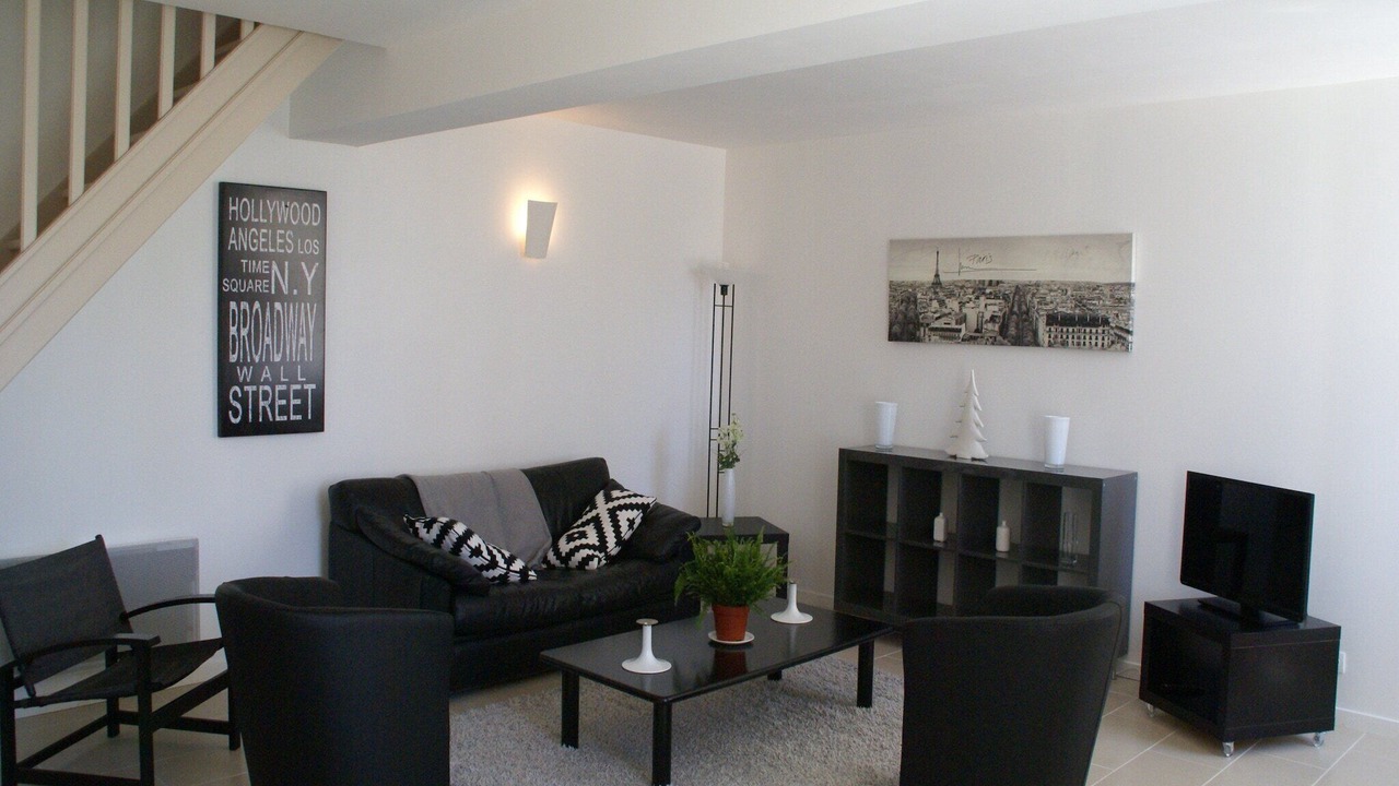 Photo of Livingroom in Beaumont-en-Veron