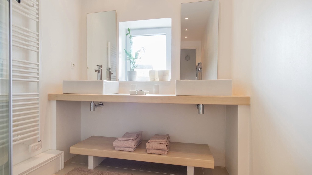 Photo of Bathroom in Beaumont-en-Veron