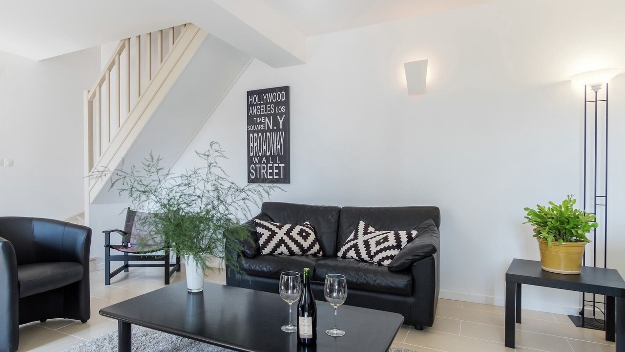 Photo of Livingroom in Beaumont-en-Veron