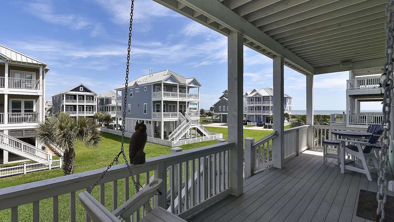 Photo of Patio Balcony in Beachside Village