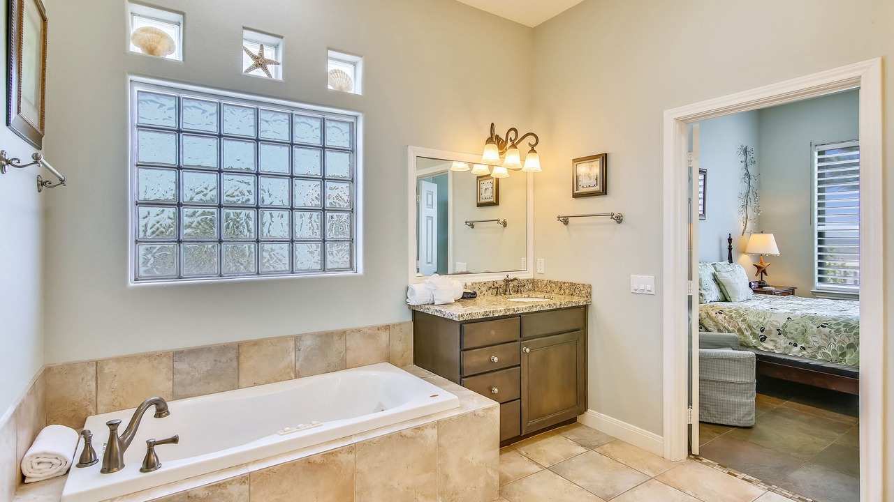 Photo of Bathroom in Beachside Village