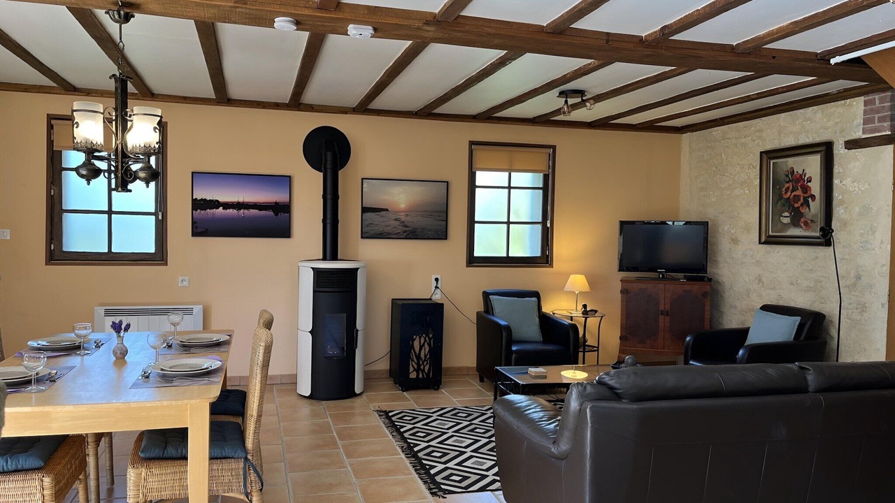 Photo of Livingroom in Saint-Germain-du-Pert