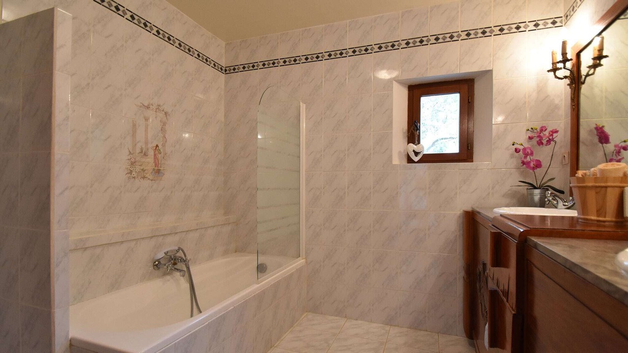 Photo of Bathroom in Saint-Paul-en-Foret
