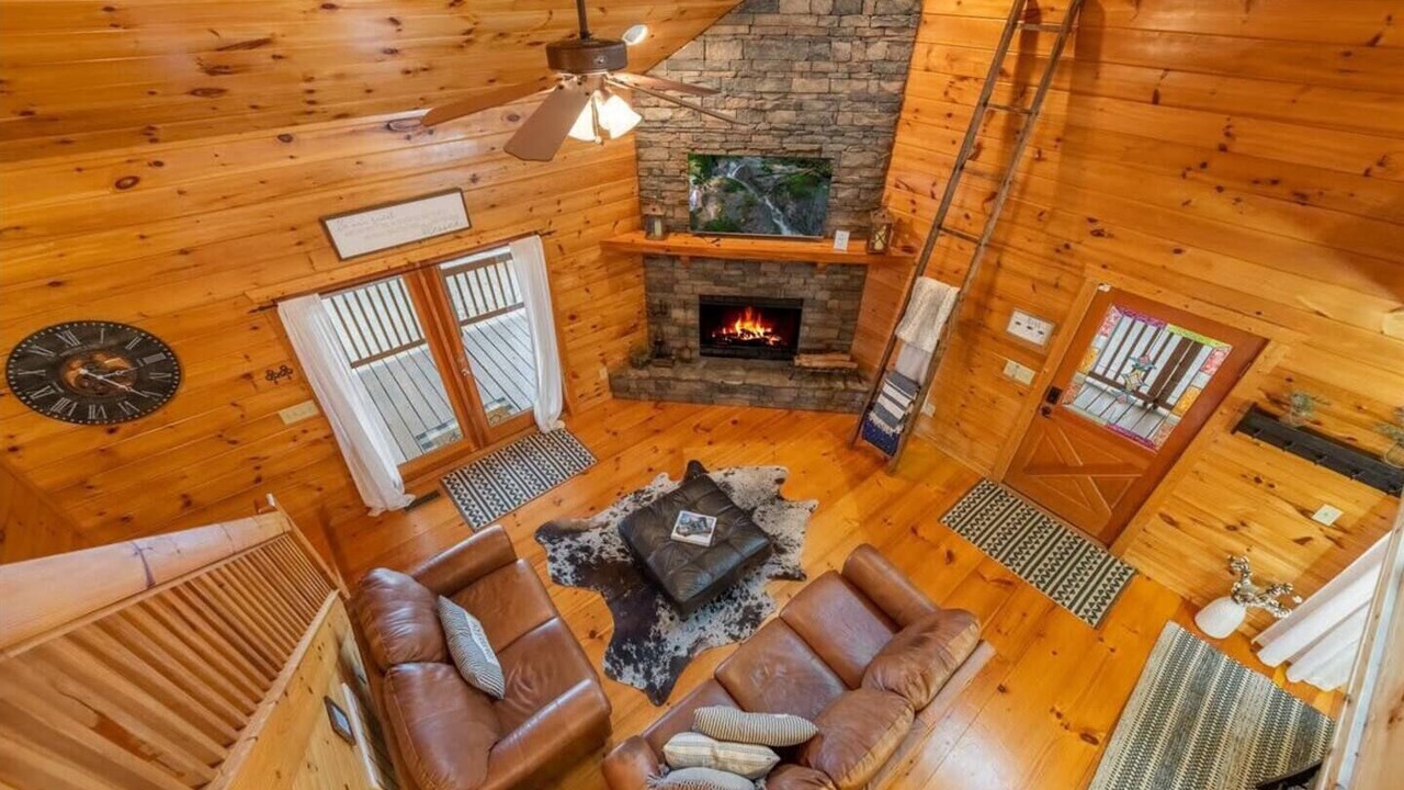 Photo of Bedroom in Ellijay