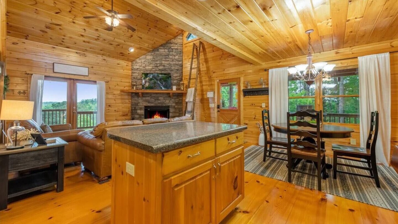 Photo of Bedroom in Ellijay