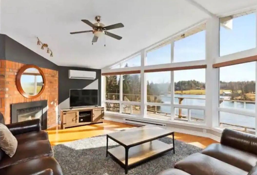 Photo of Livingroom in McKellar