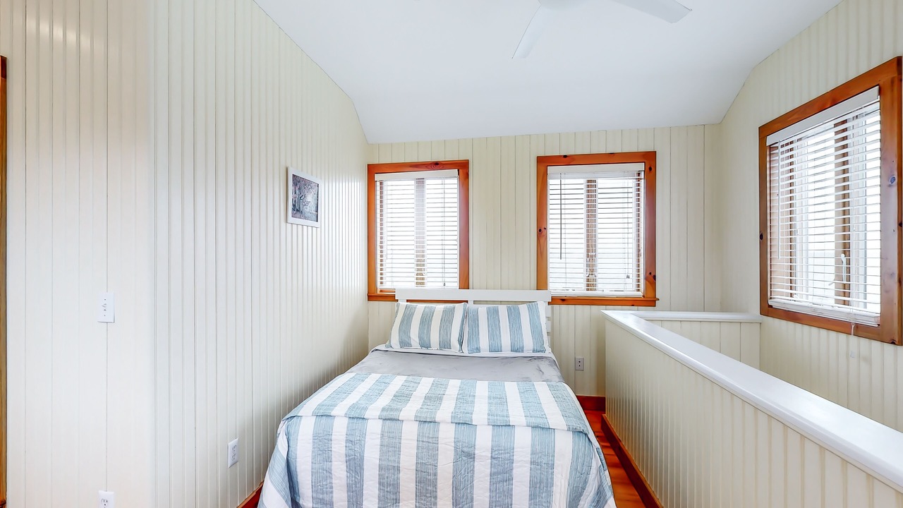 Photo of Bedroom in Surry