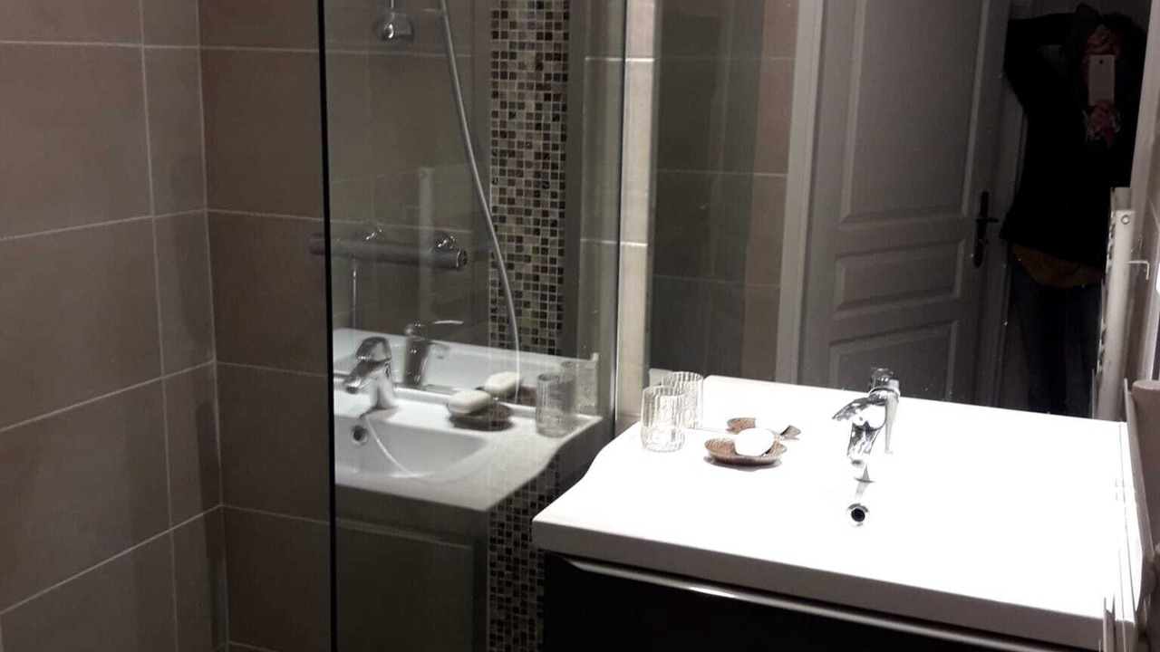 Photo of Bathroom in Point Du Jour - Aqueducts