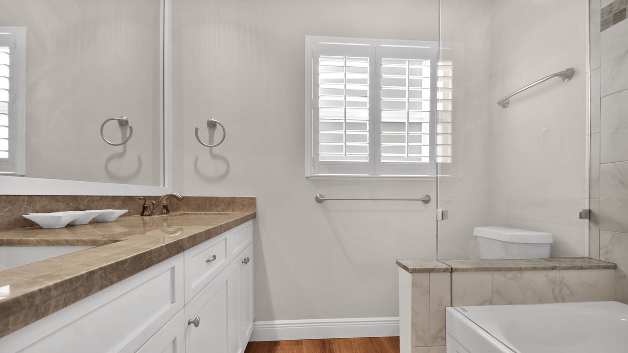 Photo of Bathroom in Imperial Point