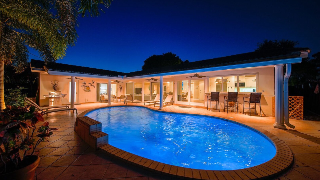 Photo of Others in Imperial Point