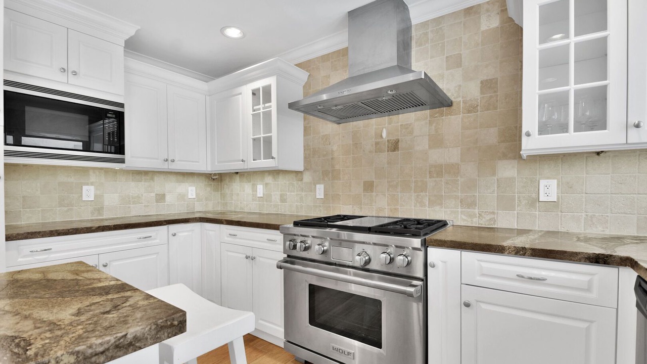 Photo of Others in Imperial Point