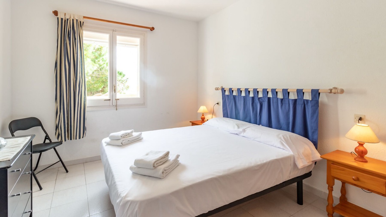 Photo of Bedroom in Llanca