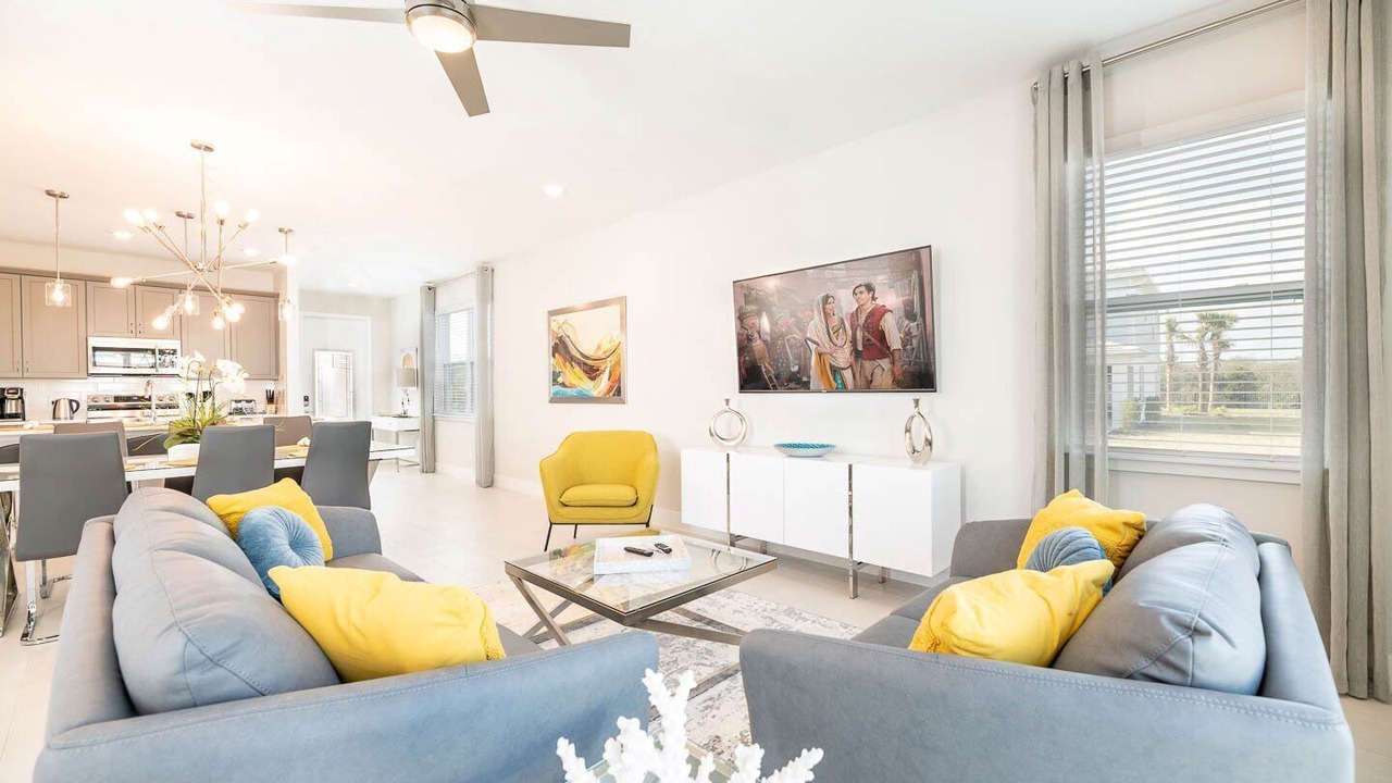 Photo of Livingroom in Bay Lake