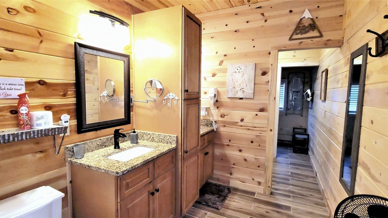 Photo of Bathroom in Gatlinburg