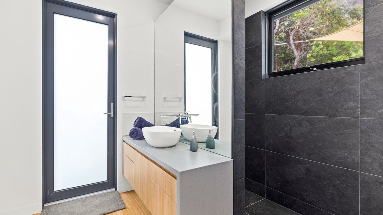 Photo of Bathroom in Eastern View