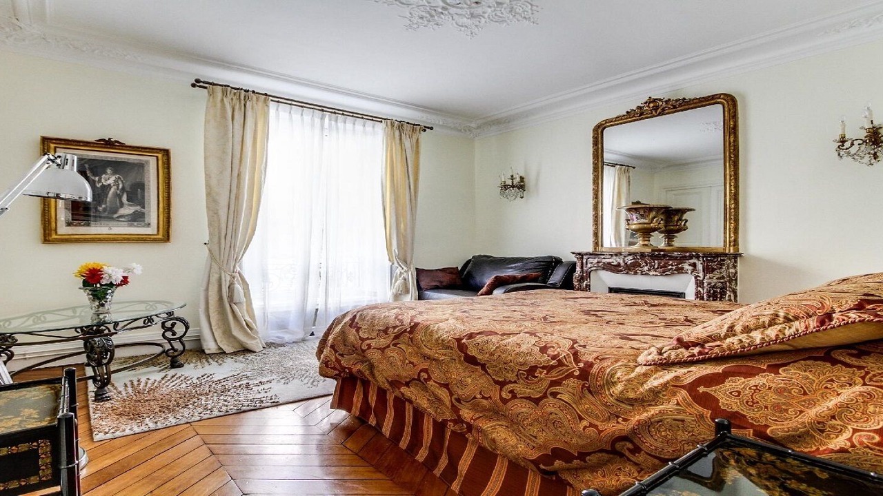 Photo of Bedroom in 6th Arrondissement