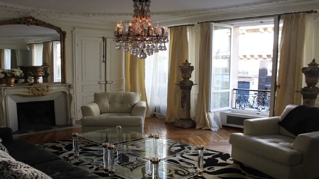 Photo of Livingroom in 6th Arrondissement
