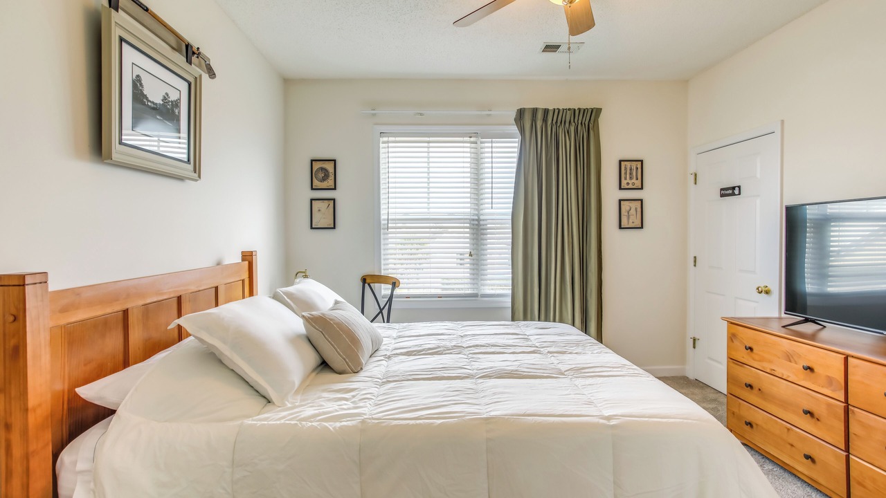 Photo of Bedroom in Carolina Forest