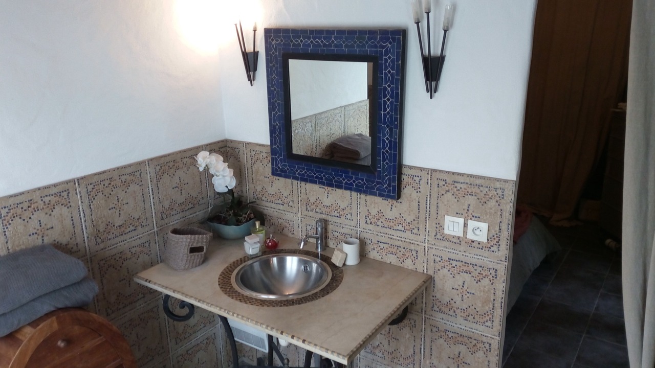 Photo of Bathroom in Saint-Pierre-d'Irube