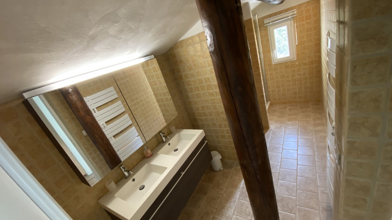 Photo of Bathroom in Cabrieres-d'Avignon