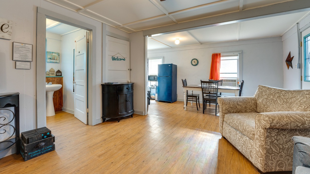 Photo of Livingroom in Concan