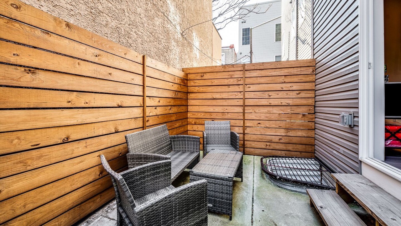 Photo of Patio Balcony in East Passyunk Crossing