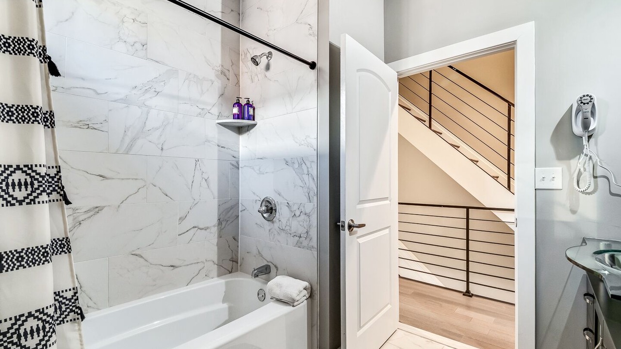 Photo of Bathroom in East Passyunk Crossing