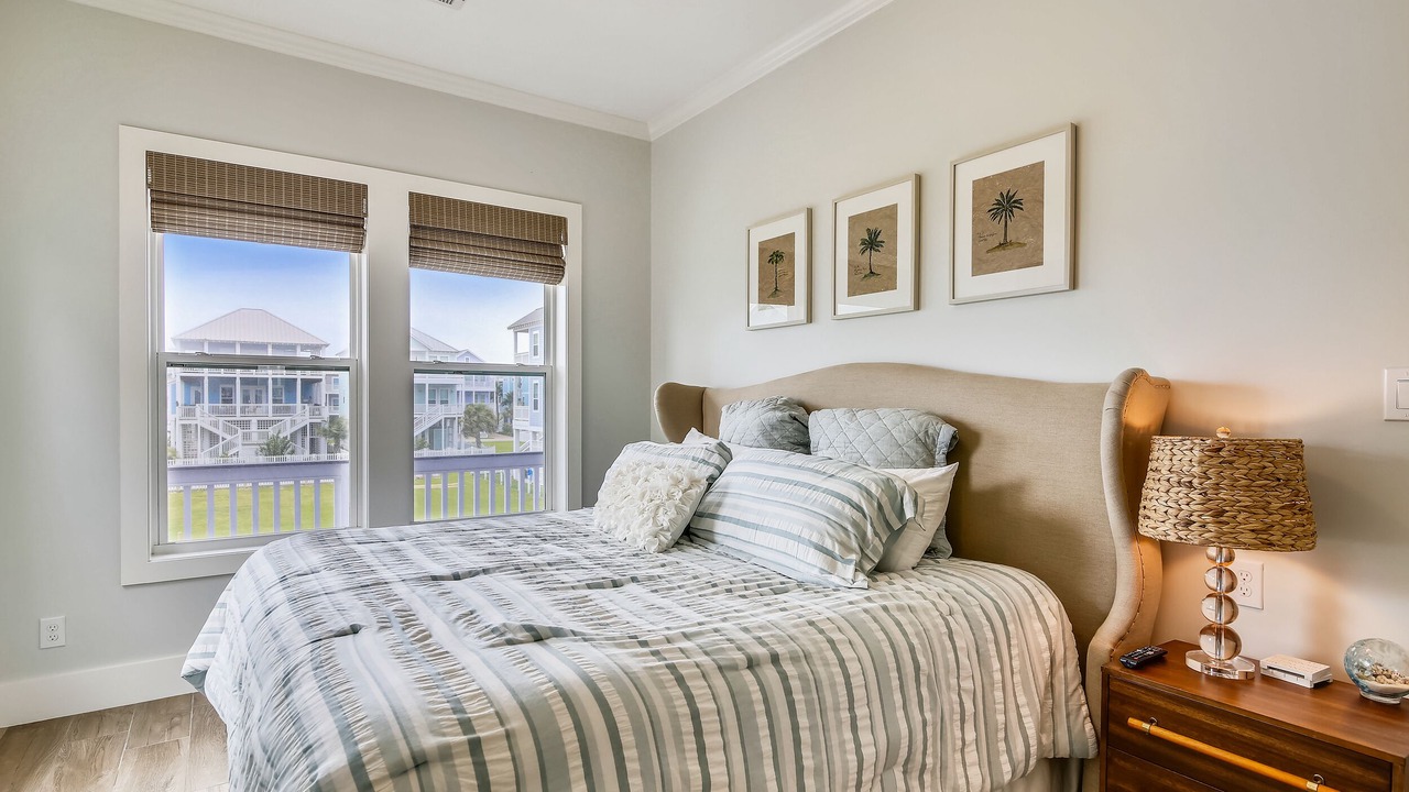 Photo of Bedroom in Beachside Village