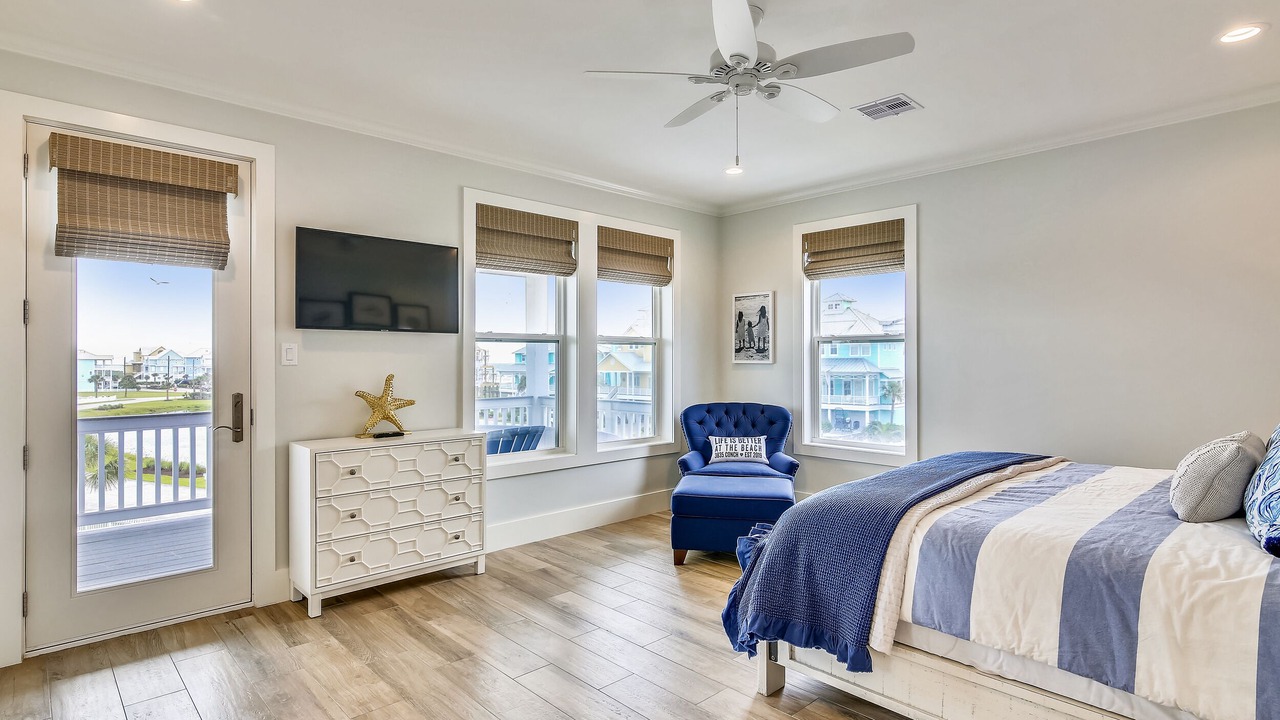 Photo of Bedroom in Beachside Village