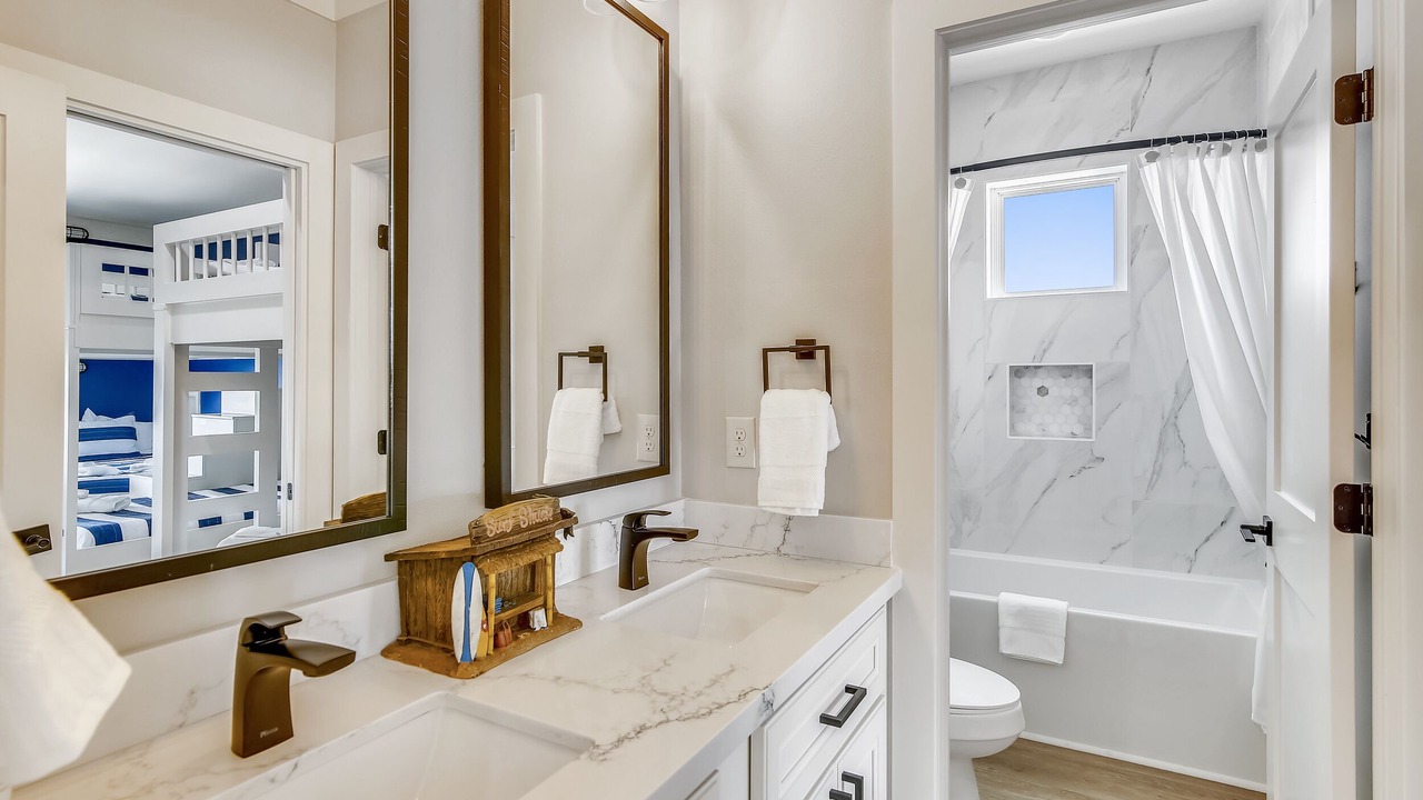 Photo of Bathroom in Jamaica Beach