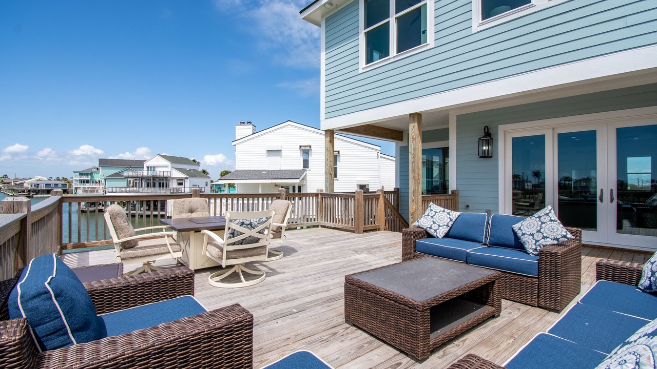 Photo of Patio Balcony in Jamaica Beach