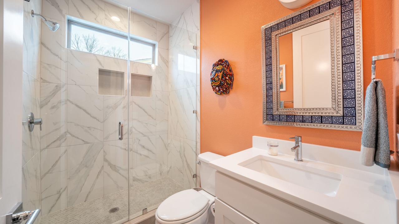 Photo of Bathroom in Govalle