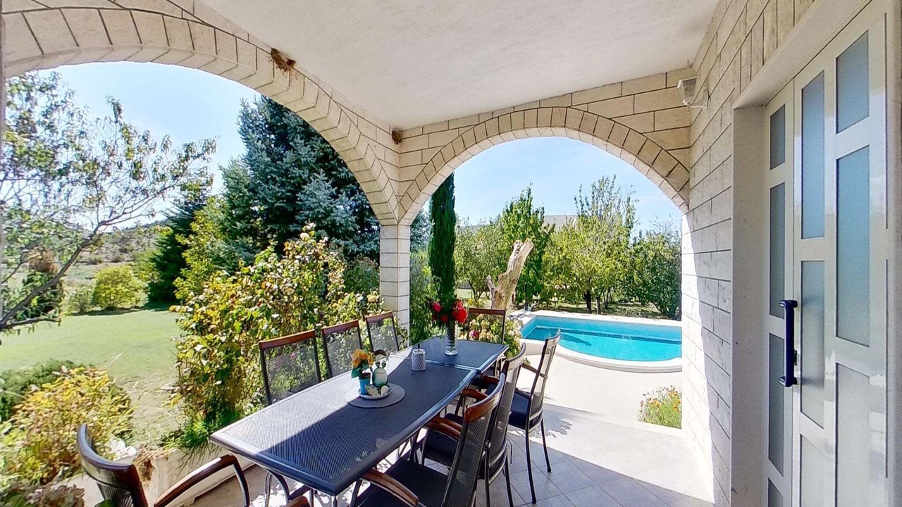 Photo of Patio Balcony in Neoric