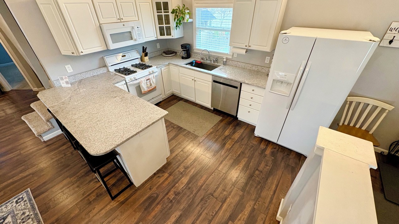 Photo of Kitchen in Chatham-Arch