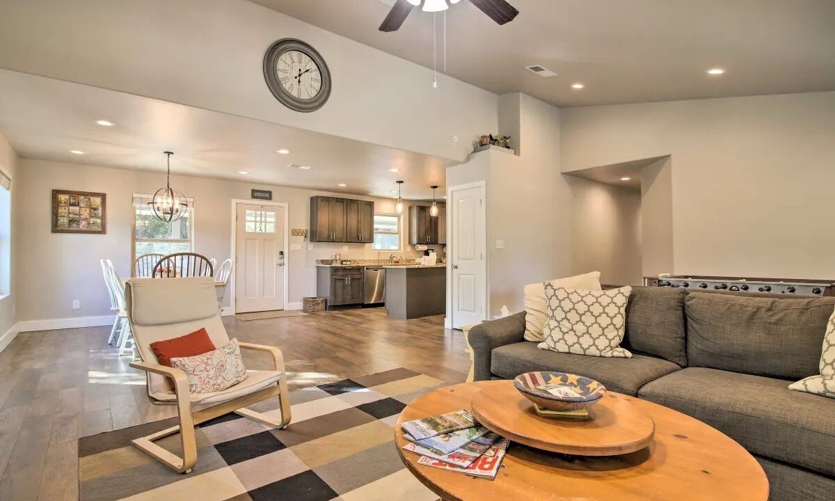 Photo of Bedroom in Oatmeal