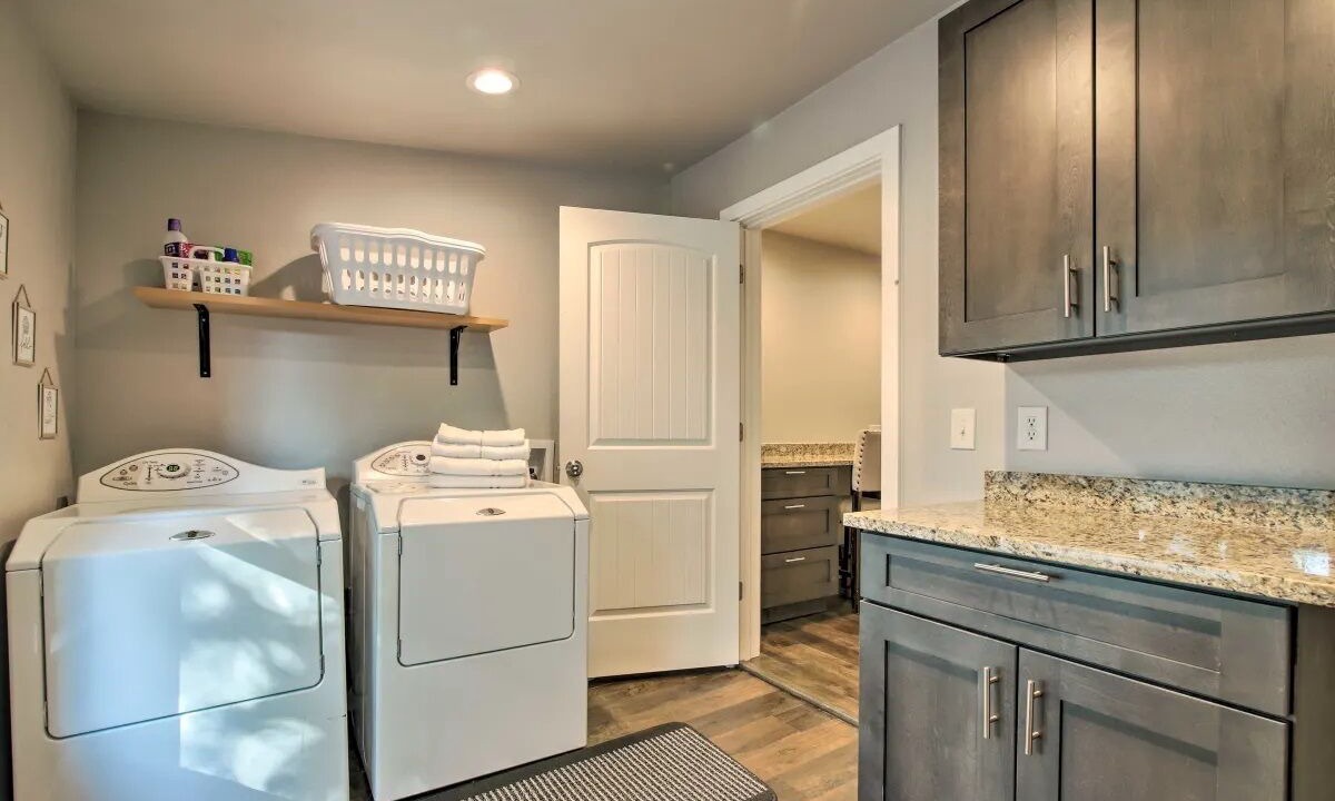 Photo of Bedroom in Oatmeal