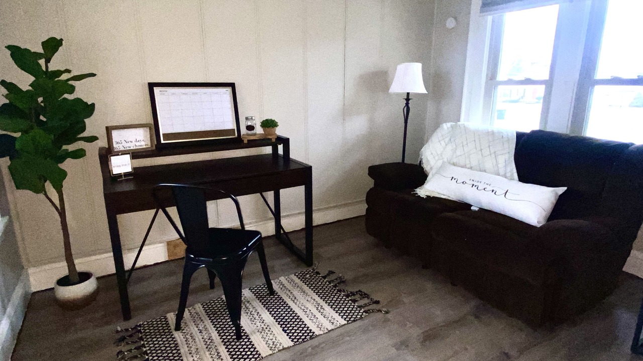 Photo of Livingroom in Warren