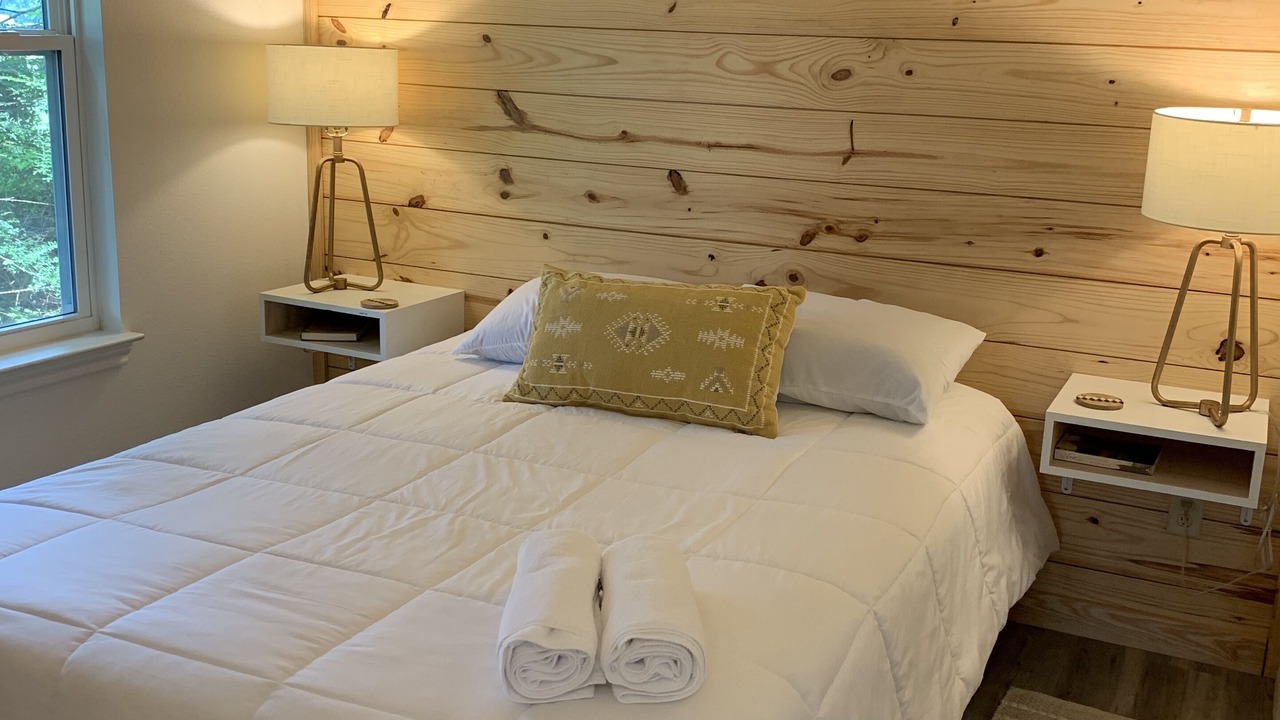 Photo of Bedroom in Ben Wheeler