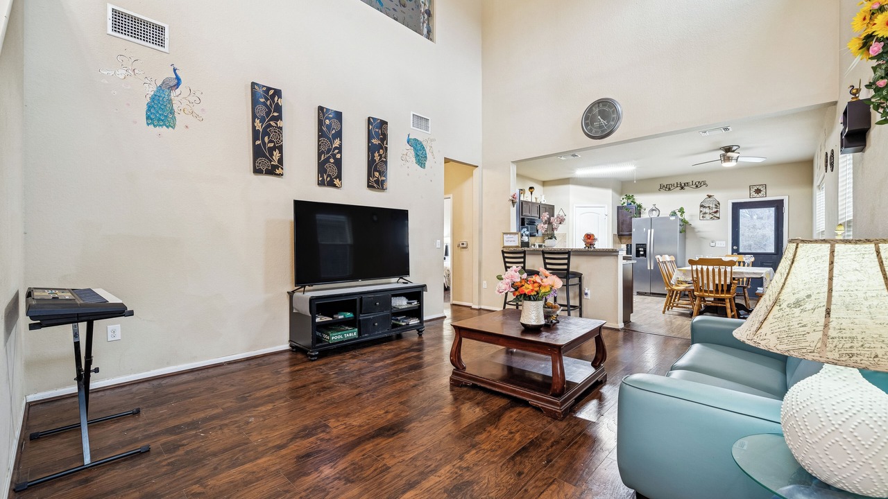 Photo of Livingroom in Pflugerville