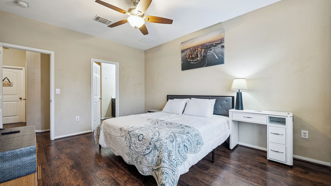 Photo of Bedroom in Pflugerville